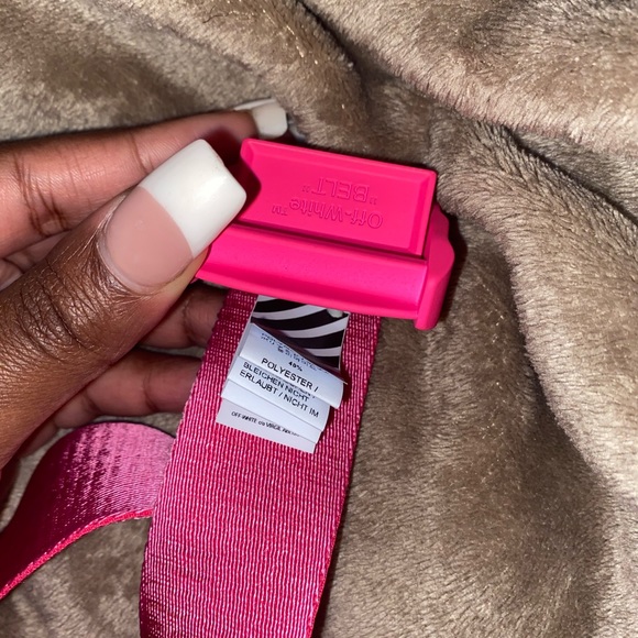 Off-white industrial belt